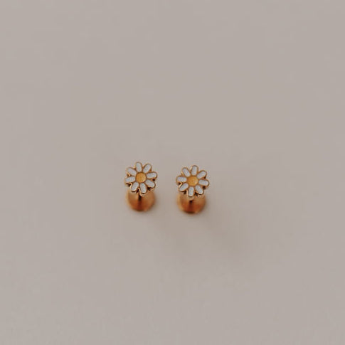 Carolina Daisy Flat Back Studs – Mauve Jewelry Co.