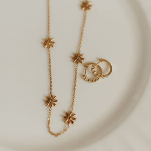 Anna Floral Necklace